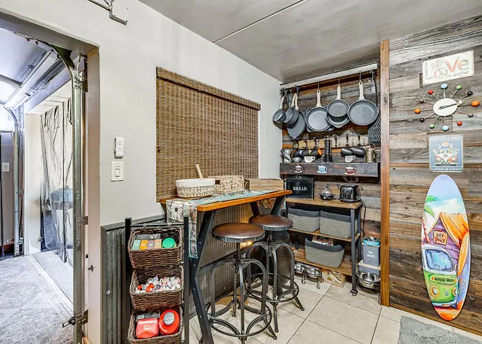Private Hot Tub + Patio: By Camelback Mtn! Vakantiehuis *