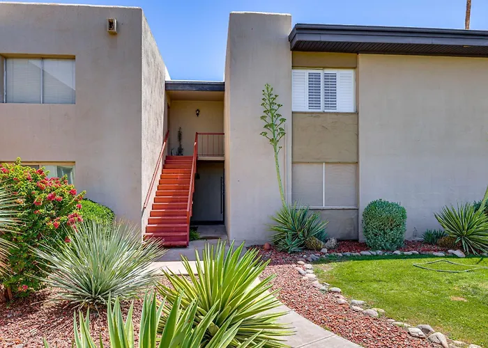 Vakantiehuis Private Hot Tub + Patio: By Camelback Mtn! *